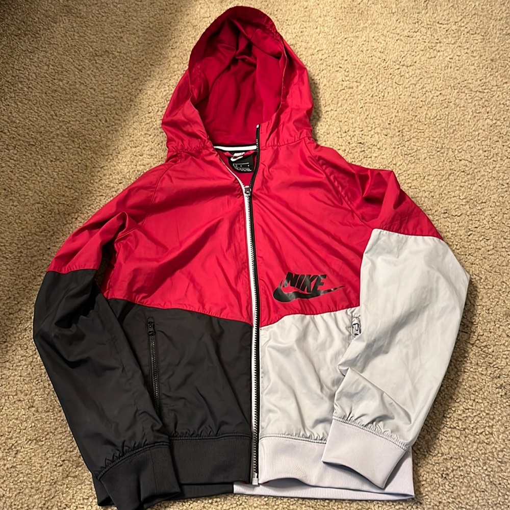 Excellent condition boys Nike Windbreaker size large
